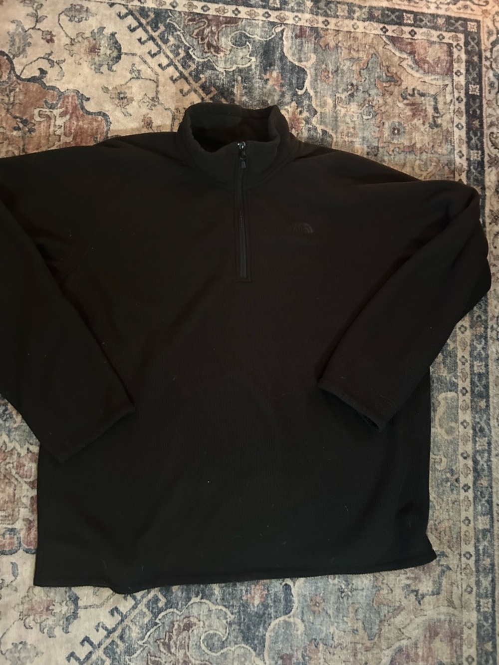 The North Face Men’s Black Quarter-Zip Fleece Pullover